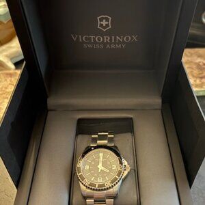 Ladies Stainless Steel Diving Victorinox Watch